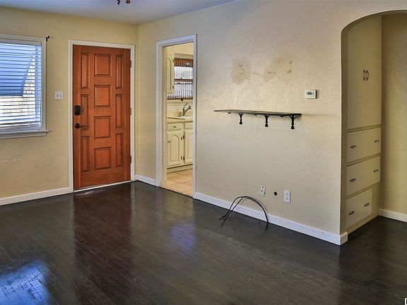 4th image of 930 Jefferson Ave