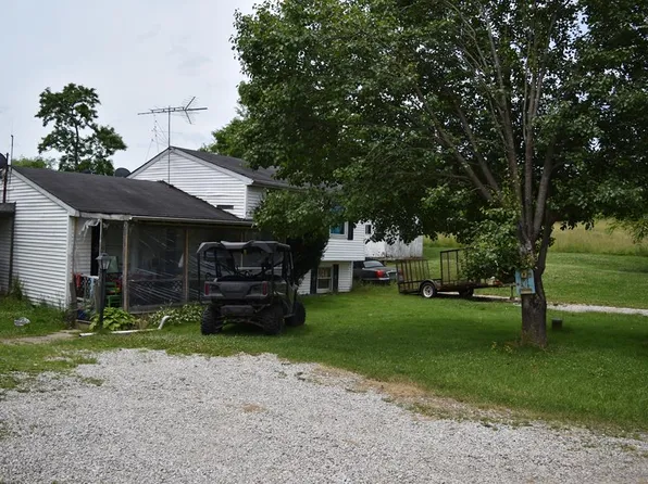 1685 Dry Ridge Rd, Cameron, WV 26033