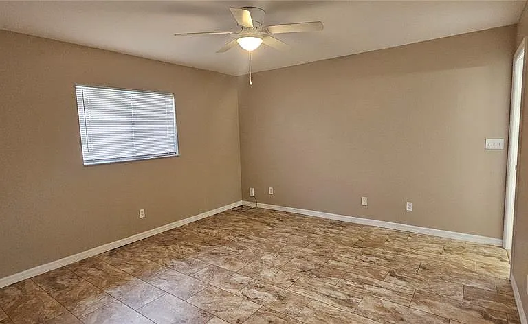 3740 SW Santa Barbara Place Cpe — Photo 10