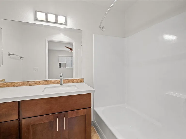 Joro Properties — Photo 11