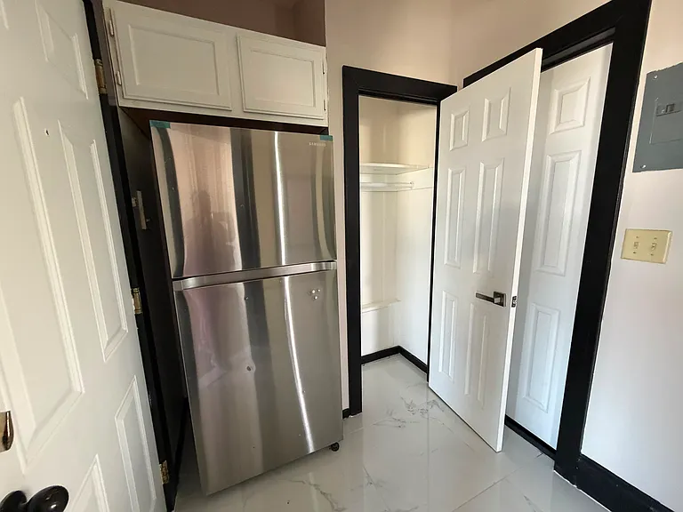 52 Greenville Ave #39E — Photo 2