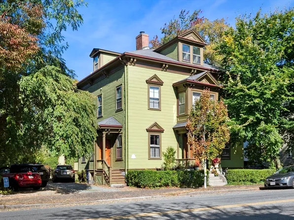 396 Essex St #2, Salem, MA 01970