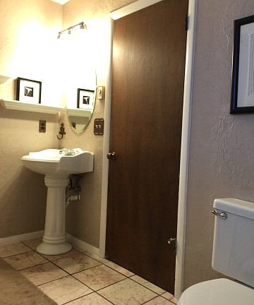 5th image of 633 Leona Cir
