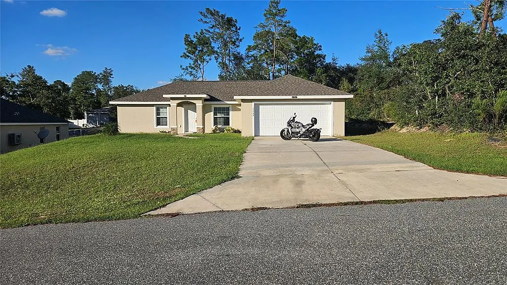 3 bed, 2.0 bath, 1321 sqft, $1,850 — Photo 1