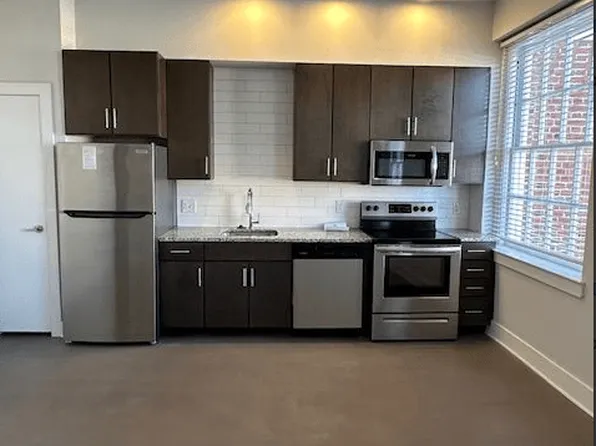 Parkwood Apartments