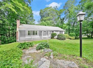 97 Tanton Hill Rd, Ridgefield, CT 06877