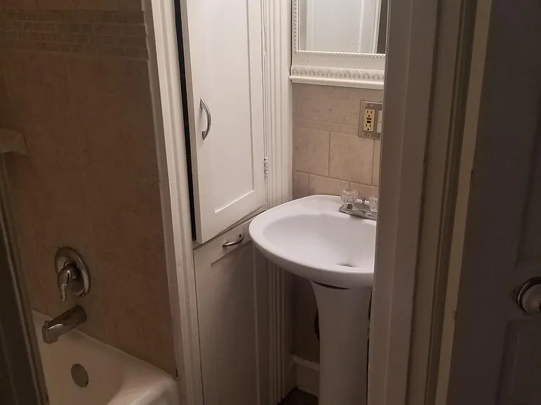 58 E Main St #2 — Photo 4