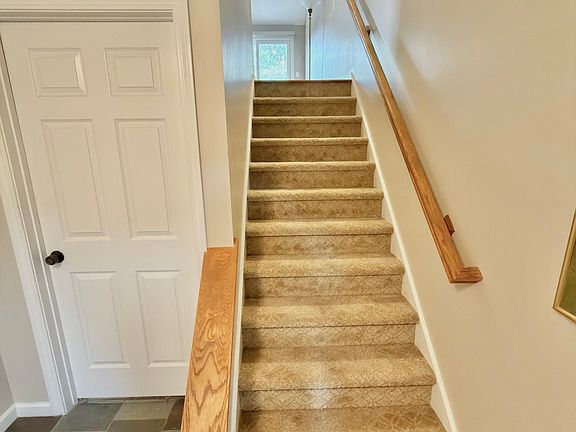 4th image of 243 Metacomet Drive #243