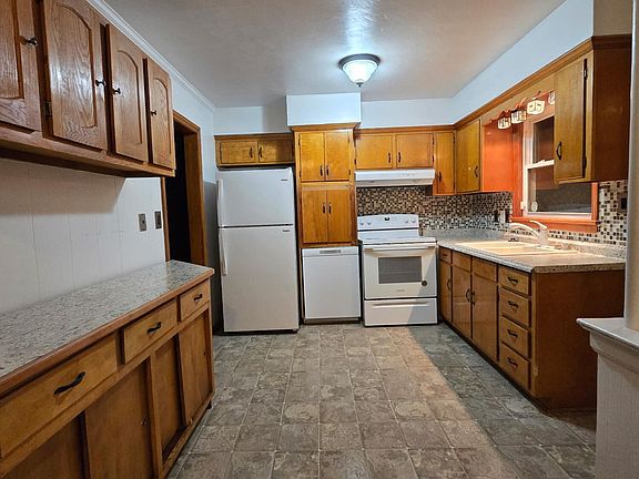 4th image of 1407 Longview Ave