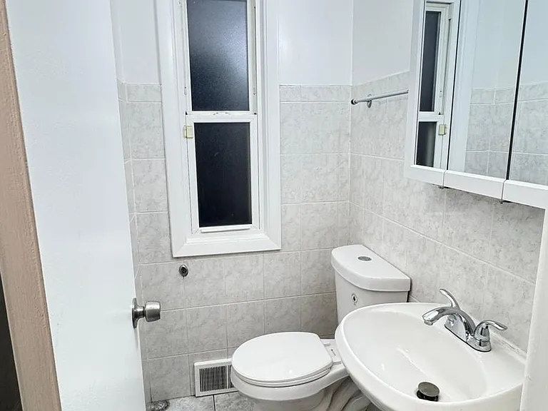 4703 Davis St — Photo 27