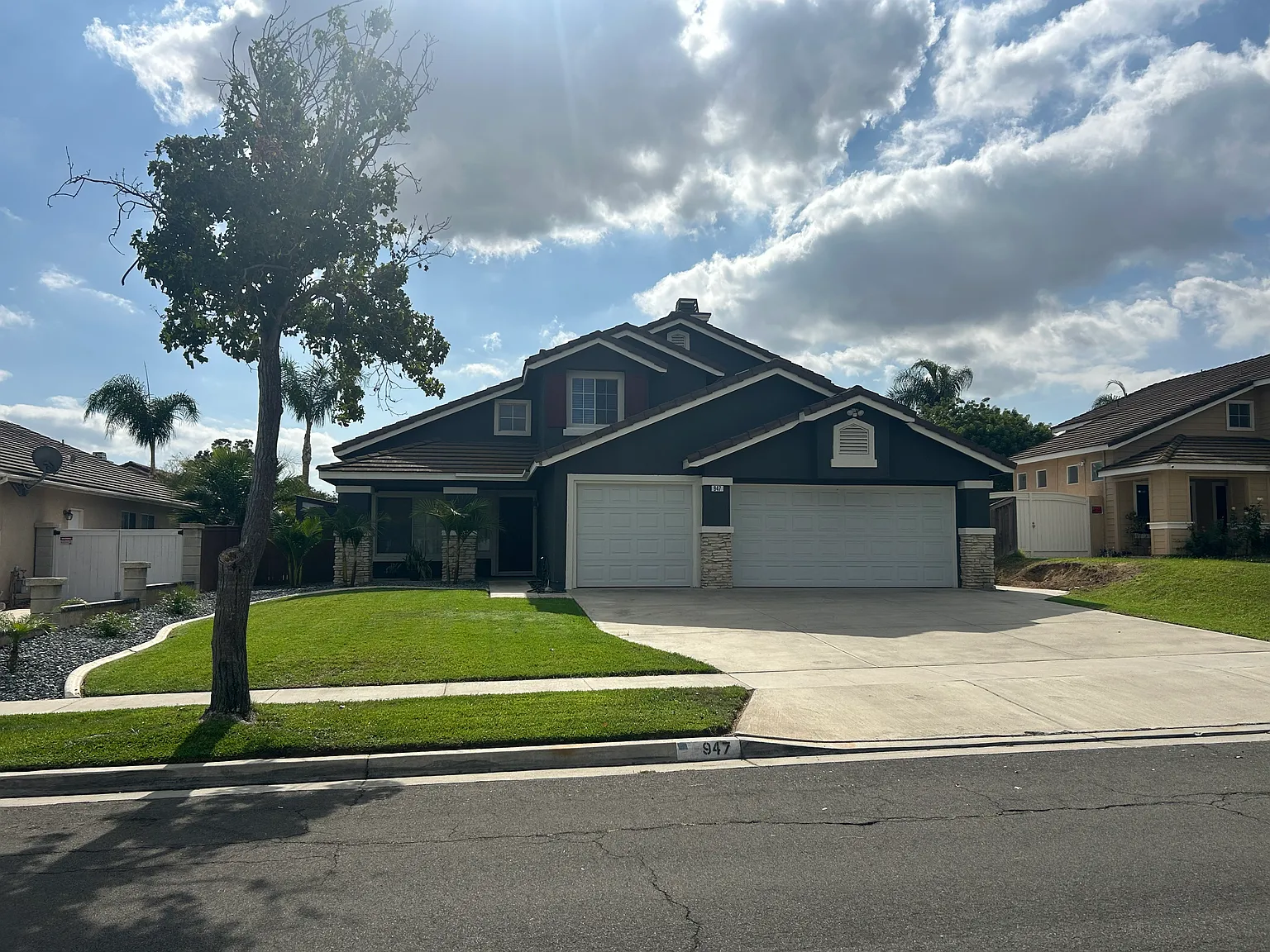 3 bed, 2.5 bath, 1812 sqft, $3,700 — Photo 2