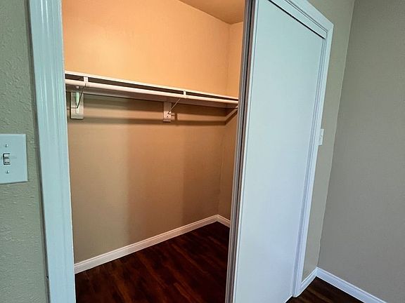 4th image of 509 Hyde Park Pl APT 1