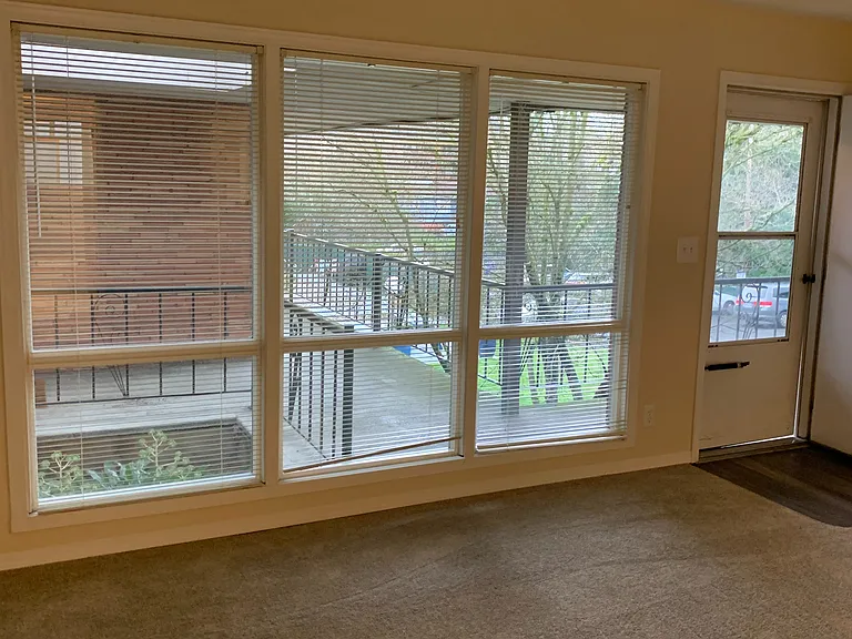 3651 SE 40th Ave — Photo 10