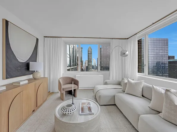 322 W 57th St APT 55S1, New York, NY 10019