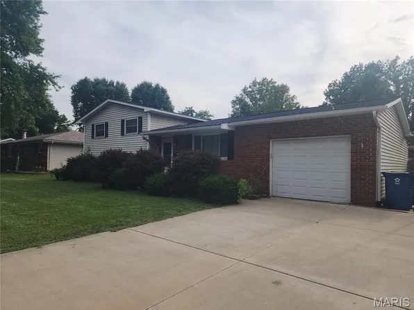 506 Texas Blvd, Bethalto, IL 62010