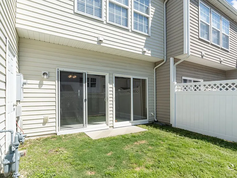 5146 Twelvepole Dr — Photo 24