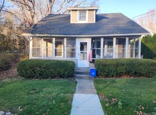 129 Dunham St, Norwich, CT 06360