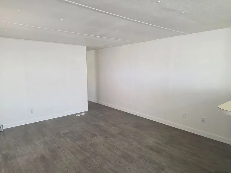 1900 Diamond Dr — Photo 8