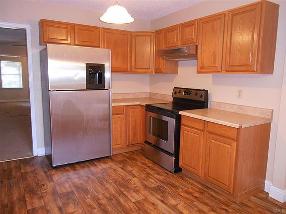 4th image of 21 Redwood Cir
