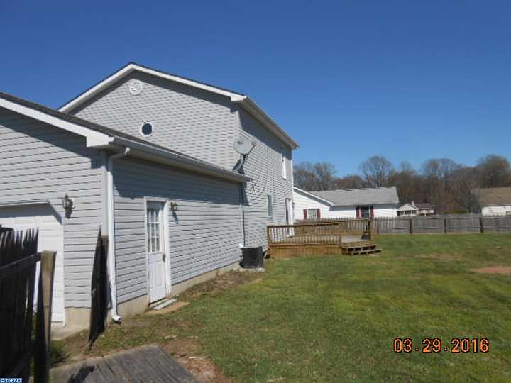 2nd image of 104 Allan Ave
