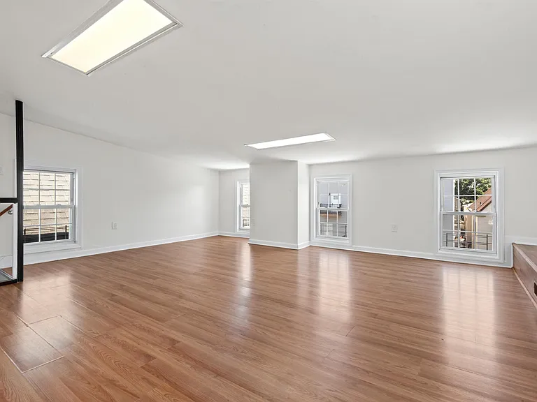 28 Armstrong Ave #2 — Photo 18