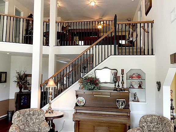 4th image of 6722 Caravel Ln