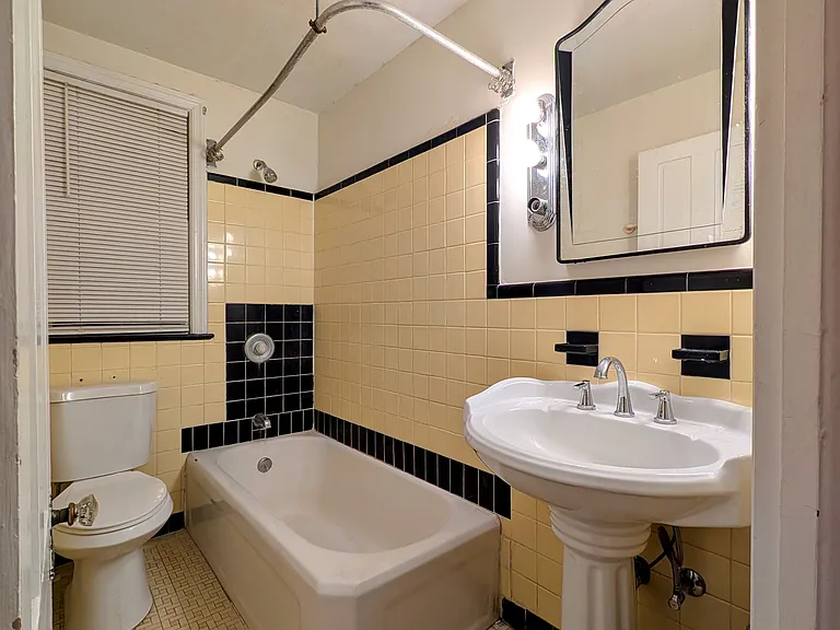 88 Franklin Tpke #2 — Photo 8