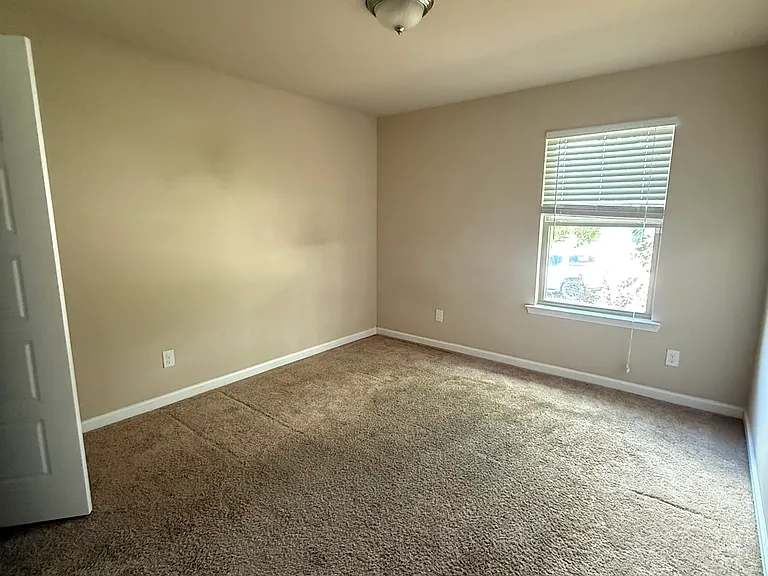 2532 Raspberry Ln — Photo 11