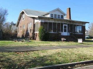 2915 Washington Ave, Cairo, IL 62914