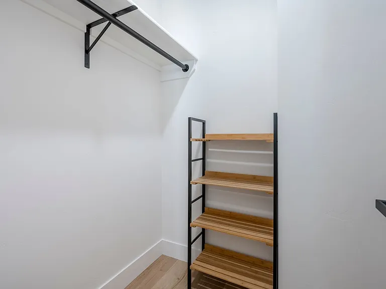 137 Alpha Rd — Photo 16