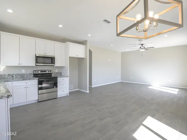 234 S Atlanta St, Vail, AZ 85641