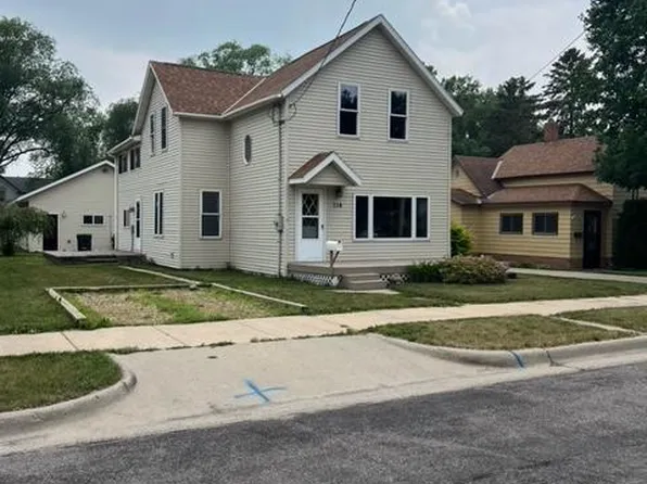 114 1st St SW, Melrose, MN 56352