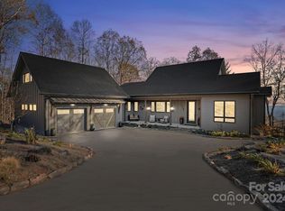 124 Mossy Rock Way, Fletcher, NC 28732