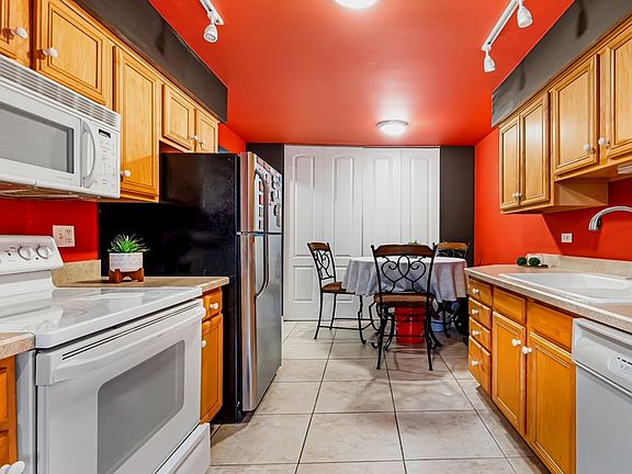 4th image of 2431 E Brandenberry Ct APT 2O