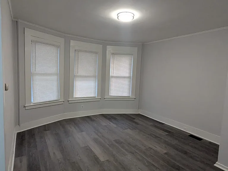 165 Starr St #2A — Photo 10