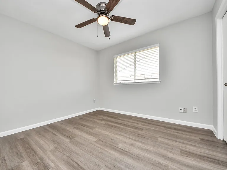 4114 Fairgreen Ln — Photo 24