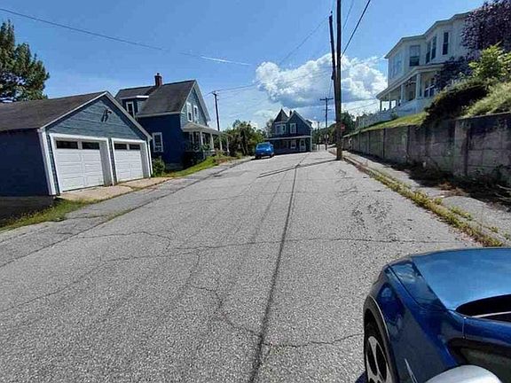2nd image of 636 2nd Ave