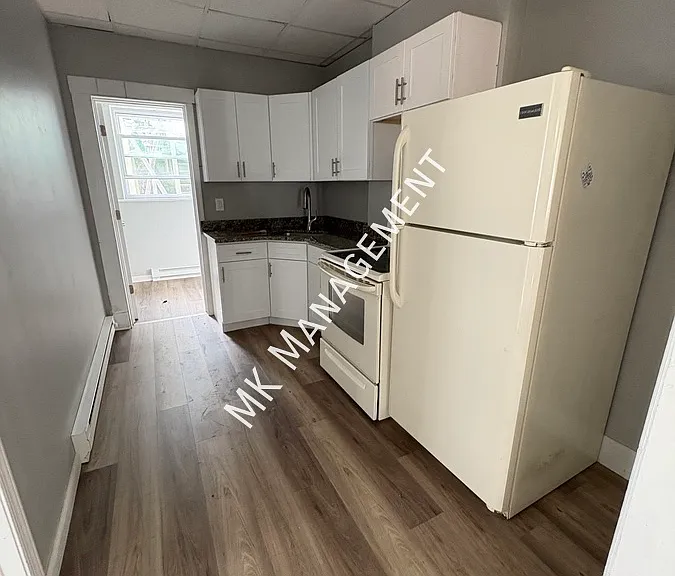 313 Cedar Ave #1 — Photo 1