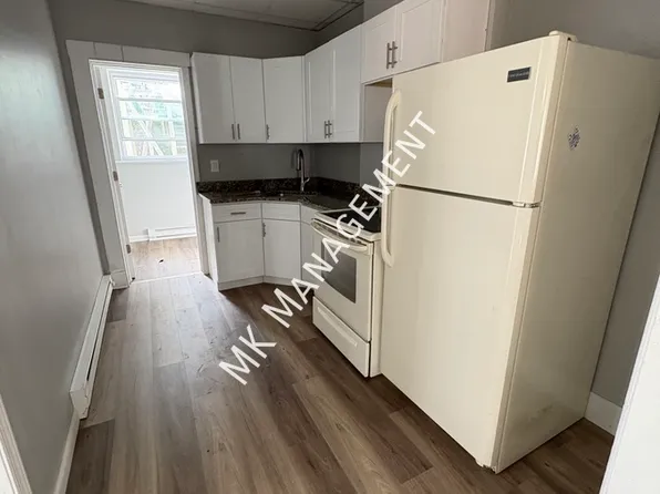 313 Cedar Ave #1, Scranton, PA 18505