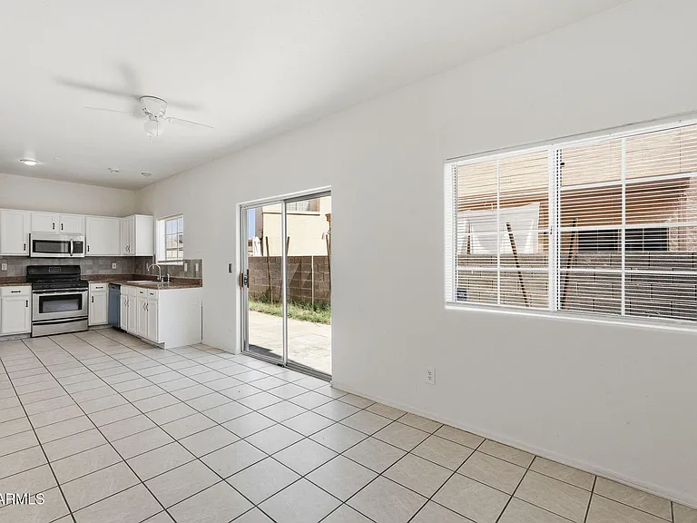 1026 W Libra Dr — Photo 12