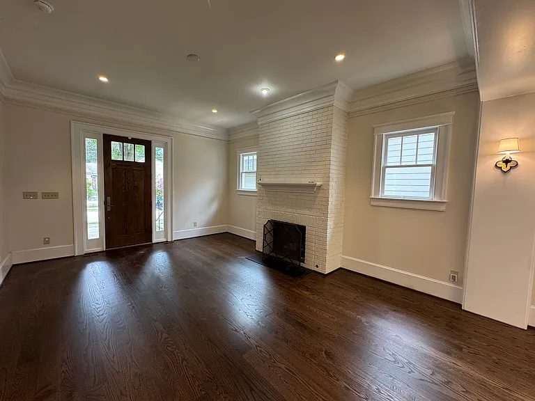 277 Prospect Pl NE — Photo 8