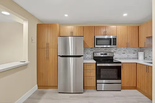 830 S Hollybrook Dr #204 Photo 1