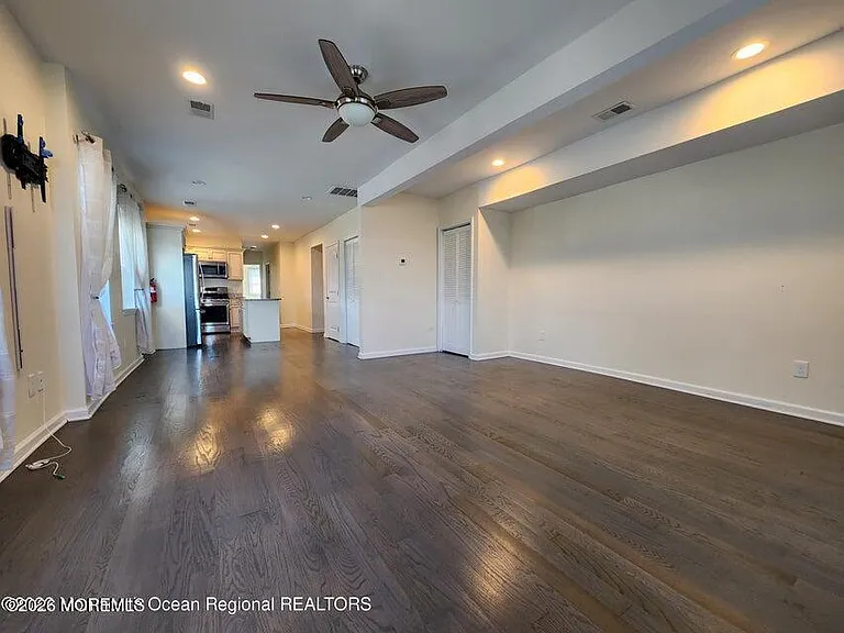 334 W Front St #A — Photo 12