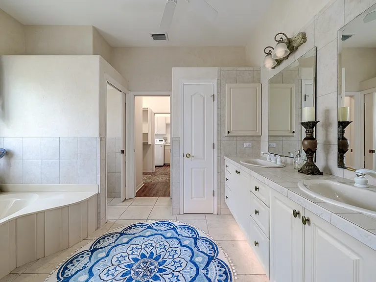 3252 Antigua Dr — Photo 17