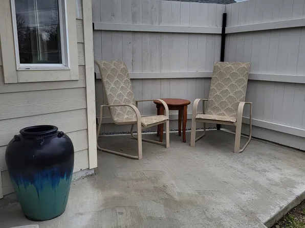 (undisclosed Address), Medford, OR 97504
