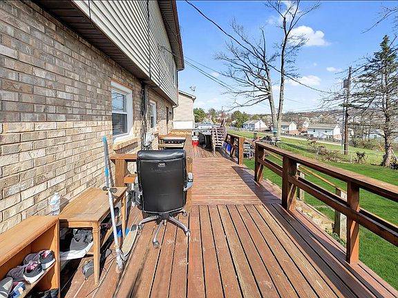 5th image of 453-455 Whispering Hills Dr