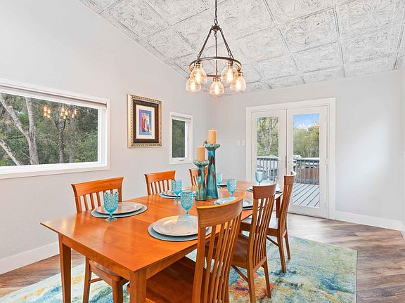 5th image of 40 Escondido Pl