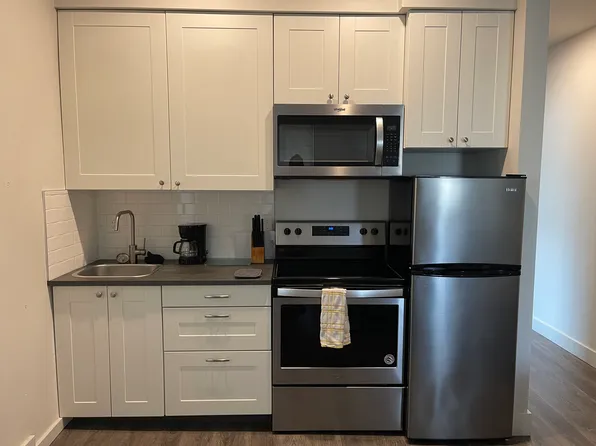 602 4th St #2B, Bremerton, WA 98337