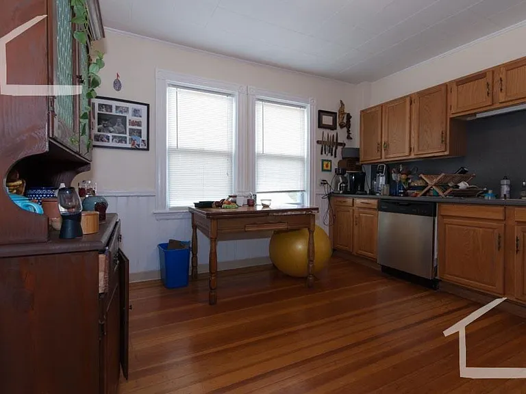 60B Dustin St #A2 — Photo 6