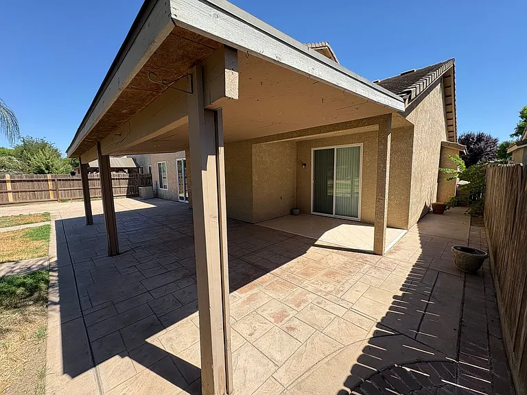 722 W James Ct — Photo 48